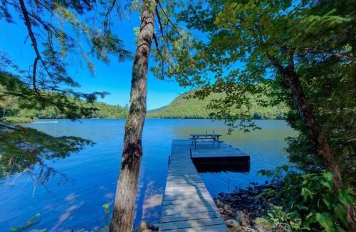 Mauricie Ski Chalet | Luft Skift Spa - Waterfront & Private Spa