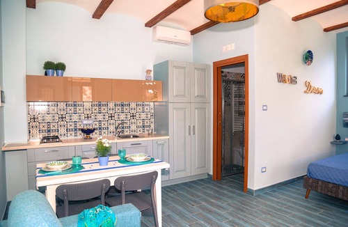 Pontone Apartment | Luisella studio apartment: sleeping in a scenic lemon grove on the Amalfi Coast!