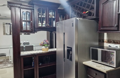 Santiago de los Caballeros Villa | Lujosa Villa María de 2,034ft2 con piscina privada, 3 cocina, BBQ, Gacebo y más.