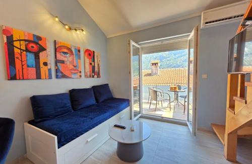Prcanj Apartment | Luka's loft studio