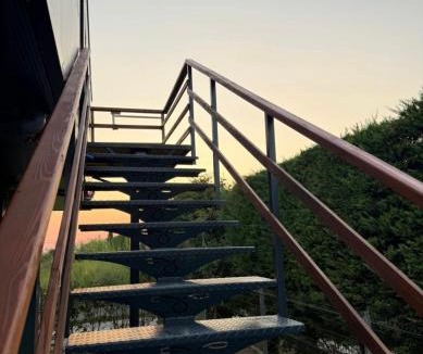 Qerek Apartment | Luka, Tale