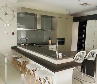 Hartbeespoort House | Lulanipho Abode