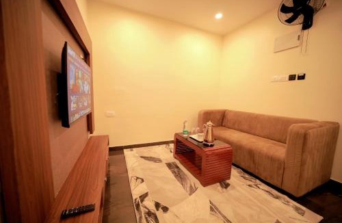 Sulthan Bathery Hotel | Lumarise Residency