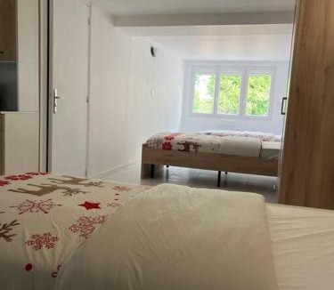 Palaiseau Apartment | Lumbini Home