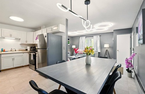 University Area House | Luminaria - 2 Bed 1 Bath in a side by side duplex East Anchorage’s UMED district