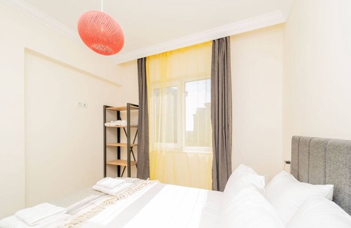 Lara Apartment | Luminous Flat w Shared Pool 5 min to Lara Beach