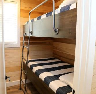 Escalante House | Luminous Tiny House with Innovative Design in Escalante, Utah