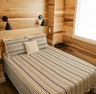 Escalante House | Luminous Tiny House with Innovative Design in Escalante, Utah
