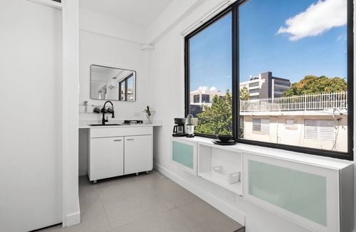Hipodromo Apartment | Luna - Acogedor Refugio en Santurce — Cálido y Estiloso