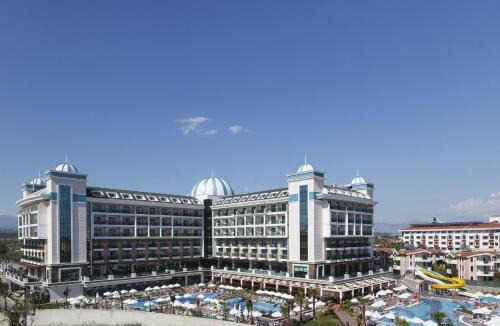 Side Hotel | Luna Blanca Resort & Spa