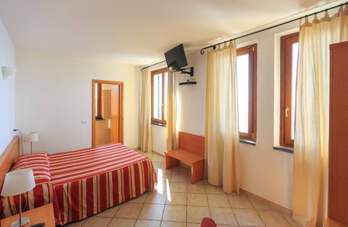 Volastra Hotel | Luna di Marzo
