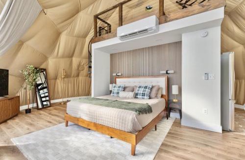 Luray House | Luna Dome - Lakefront with Hot Tub, Wi-Fi, Sleeps 4