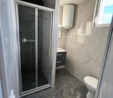 Decines-Charpieu Apartment | Luna