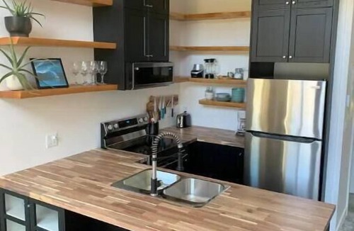 Ucluelet House | Luna ~ Halfmoon Bay Beach House