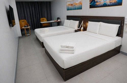 Barangay 76 Hotel | LUNA HOTEL