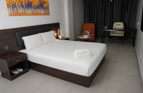 Barangay 76 Hotel | LUNA HOTEL
