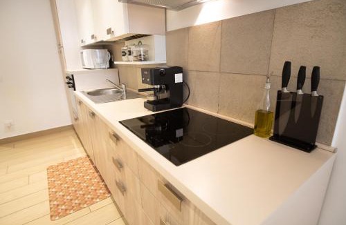 Borgo San Leonardo Apartment | Luna Luxury Suite