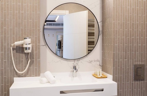 Old Town Hotel | Lupa By Bueno