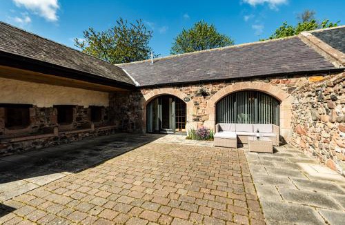 Akeld House | Lupin Cottage
