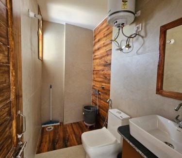 Kaul Hostel | Lushtree Backpackers - Hostel & Cafe