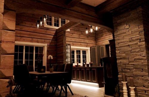 Luster Villa | Luster Lodge