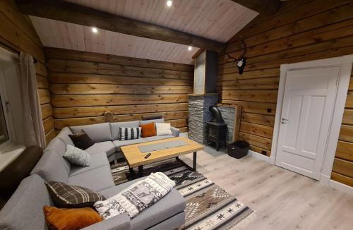 Luster Villa | Luster Lodge