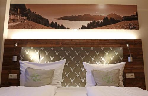 Akams Hotel | lustiger Hirsch