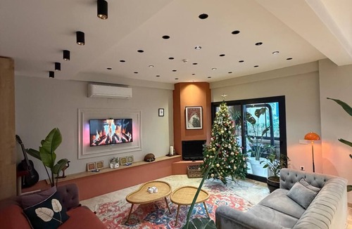 Urla House | Luta Urla