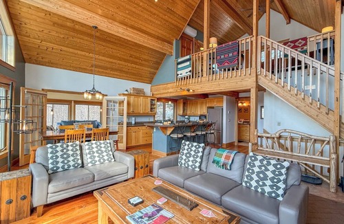 Lutsen Cabin | Lutsen Forest Retreat - Lutsen, Minnesota Vacation Cabin - Cascade Vacation Rent