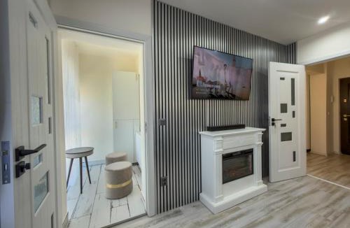 Hunedoara Apartment | Luu's Studio!