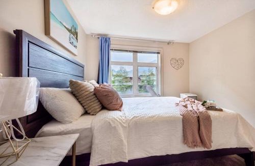 Canmore Apartment | Lux 2BR/3BD Suite/Mountain View!