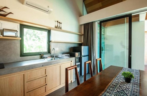 Lodtunduh House | Lux 2BR Villa-Pool & Amazing Rice Field Views-Ubud