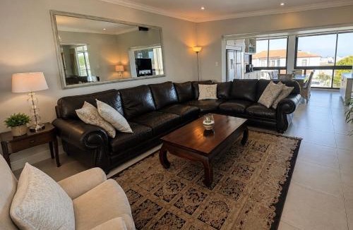 Big Bay Apartment | Lux At The Waves 2 Bed Secure Apartment Prime Location Big Bay
