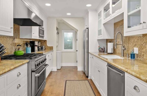 Balboa Peninsula House | LUX Beachfront Casa de Balboa 231 w/AC - Best View