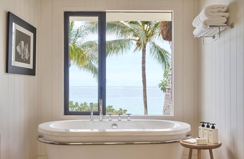 Quatre Cocos Resort | LUX* Belle Mare