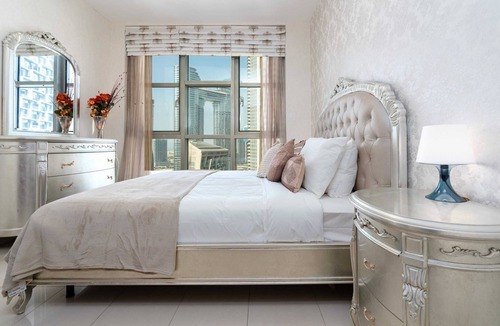 Downtown Dubai Apartment | Lux BnB 1BD I Downtown I Burj Khalifa Fireworks