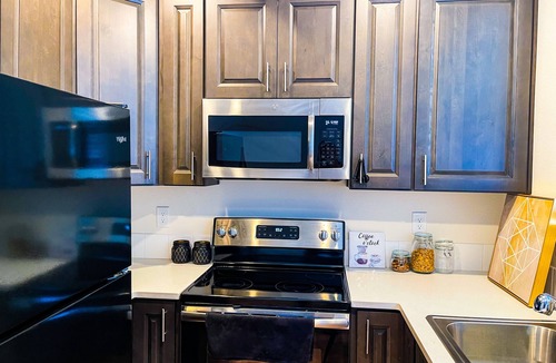 Portland Apartment | Lux Cathedral-Studio