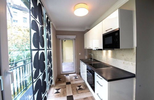 Kreuzberg Apartment | Lux central Apartment witt 2 bedroom with balcony