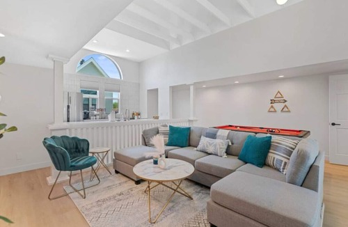 Camelback East Villa | Lux Desert Oasis | Pool Table, Parking, Location