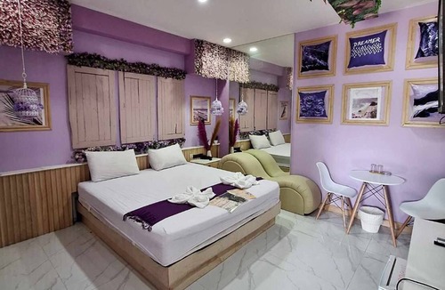 Thanyaburi Hotel | Lux Inn