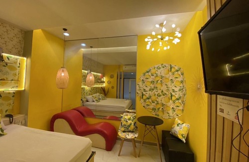 Thanyaburi Hotel | Lux Inn