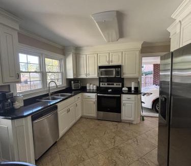West Columbia House | Lux Minimum 2 Lexington With Riverwalk & CAE