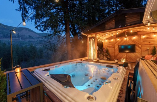 Brightwood Ski Chalet | Lux River Mnt. Views! Game Rm. Hot Tub. Fire Pits. Ski Boot Dryers. Bike Shed.