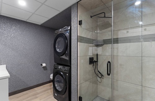 Thunder Bay Hotel | Lux Suites Extended Stay