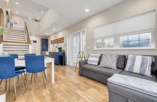 Downtown Dunedin House | Lux Tiny Home | 2 Bed 1 Bath Unit A `Sunny`