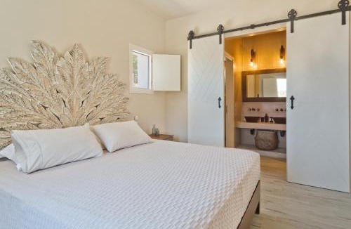 Aperio Villa | Lux View Suites