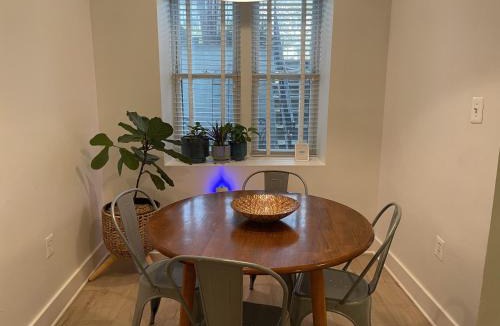 Columbia Heights Apartment | Luxe 2BD2BA Townhouse in Hip Area - Near Metro
