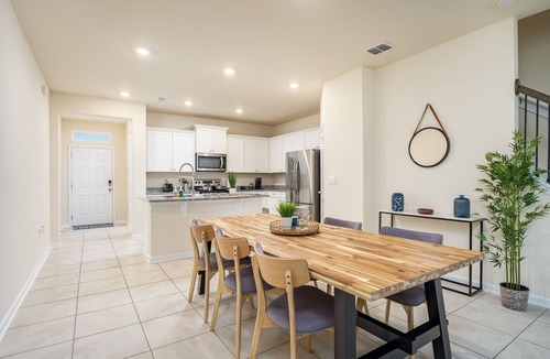 St. Augustine House | Luxe 3BR Townhome-Game-Table-Pool-Close to Beach
