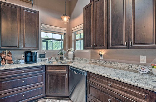 Mancos House | Luxe 5-Acre Mancos Home ~ 1 Mi to Mesa Verde