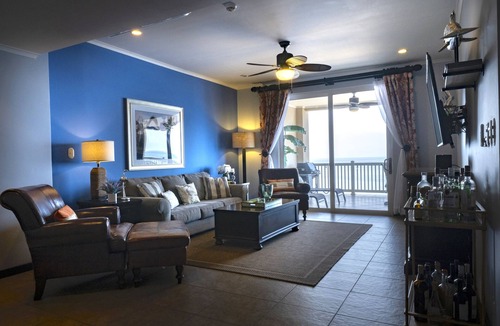 Barrio Los Villalobos Condo | Luxe Beachfront Living/Huge Terrace/ Resort Pool/Concierge Services/Grill